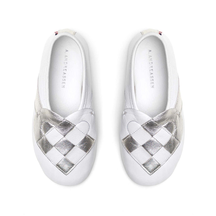 "Lille Elskling" Girls Leather Slippers | White