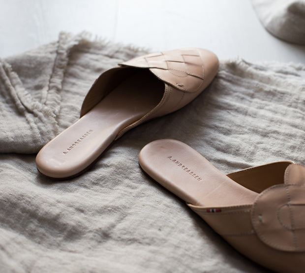 Elskling Mules | Leather | Nude
