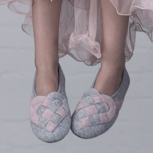 "Lille Elskling" Girls Felt Slippers | Grey/Pink